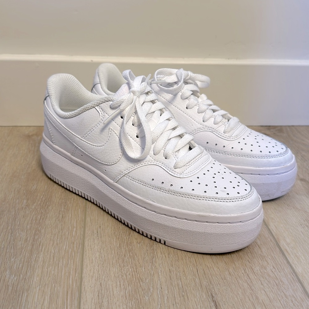 Nike Court Vision Alta Like New